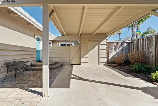 522 Spruce Street, Aptos, CA 95003