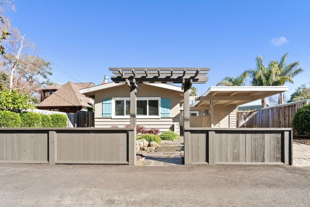 522 Spruce Street, Aptos, CA 95003