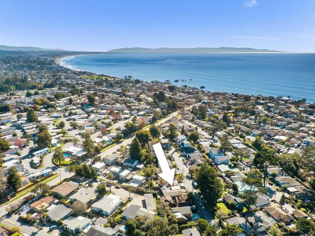 522 Spruce Street, Aptos, CA 95003