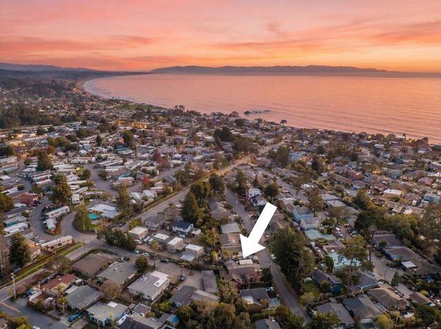 522 Spruce Street, Aptos, CA 95003