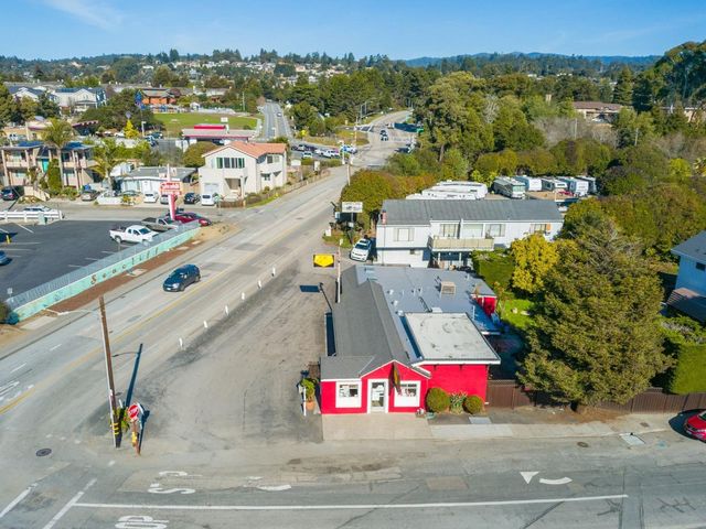 522 Spruce Street, Aptos, CA 95003