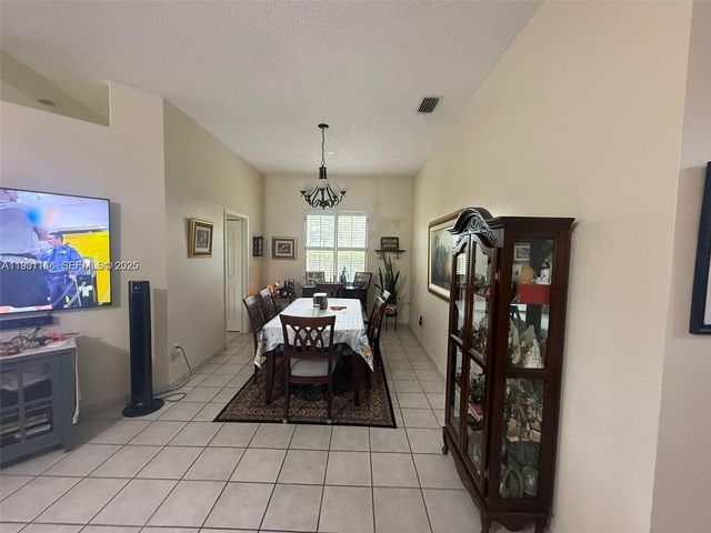 505 SE 26th Dr, Homestead, FL 33033