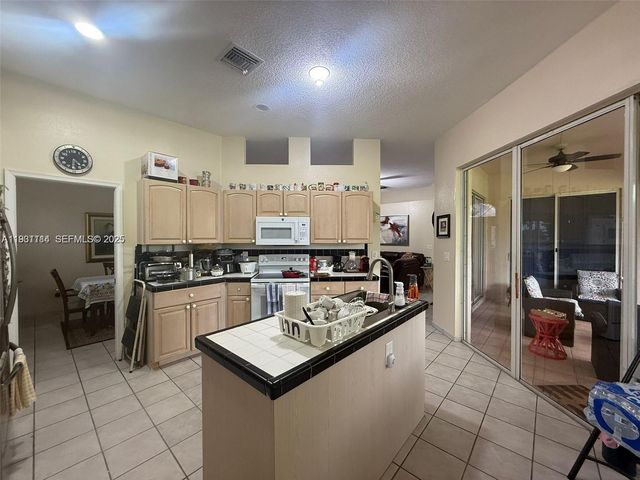 505 SE 26th Dr, Homestead, FL 33033