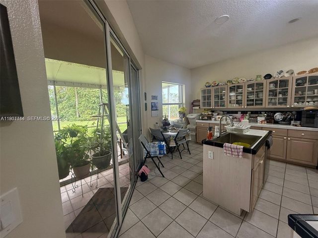 505 SE 26th Dr, Homestead, FL 33033