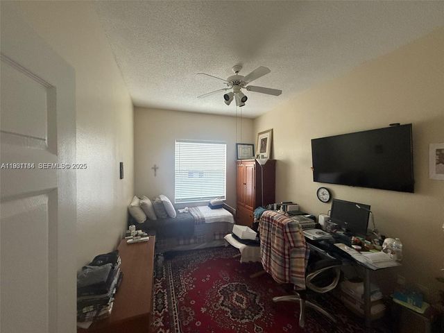 505 SE 26th Dr, Homestead, FL 33033