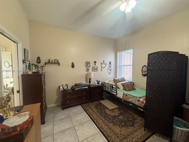 505 SE 26th Dr, Homestead, FL 33033