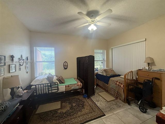 505 SE 26th Dr, Homestead, FL 33033