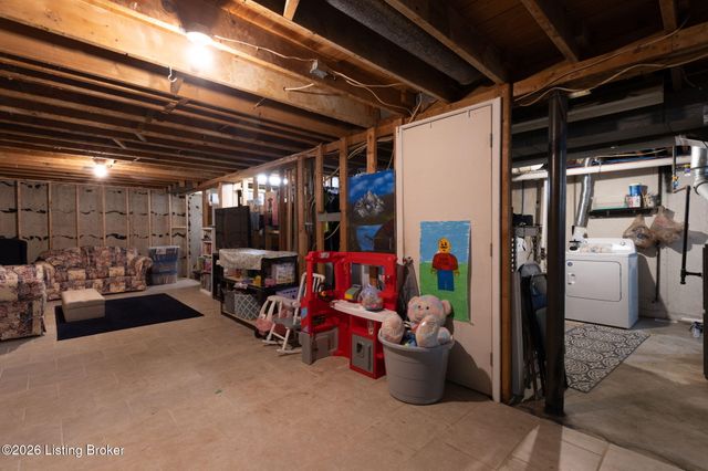 9006 Denise Dr, Louisville, KY 40219