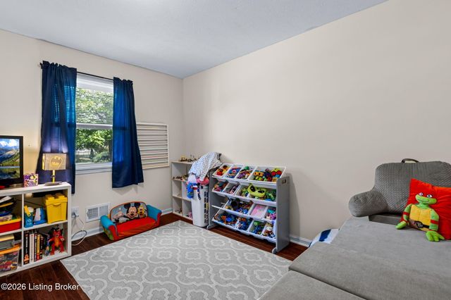 9006 Denise Dr, Louisville, KY 40219