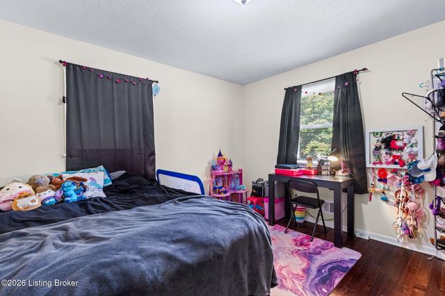 9006 Denise Dr, Louisville, KY 40219