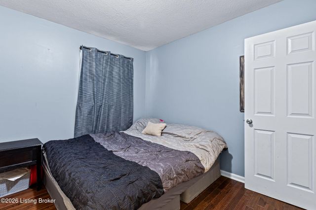 9006 Denise Dr, Louisville, KY 40219