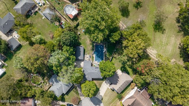 9006 Denise Dr, Louisville, KY 40219