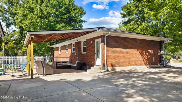 9006 Denise Dr, Louisville, KY 40219