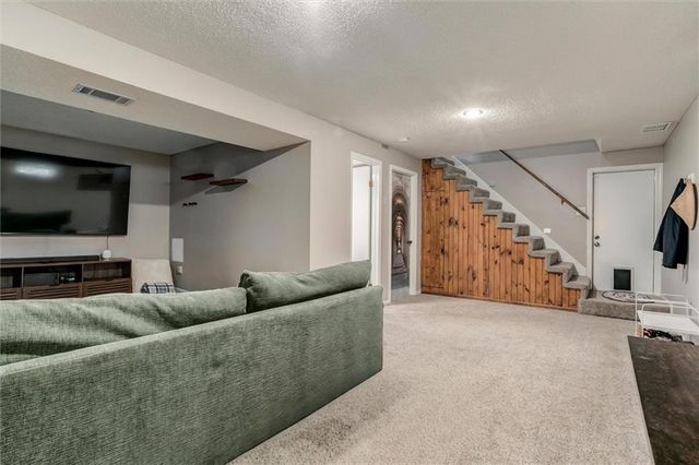 7021 NW Wheaton Avenue, Kansas City, MO 64152