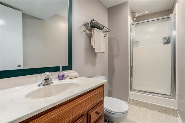 7021 NW Wheaton Avenue, Kansas City, MO 64152