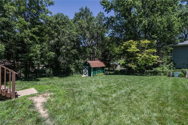 7021 NW Wheaton Avenue, Kansas City, MO 64152