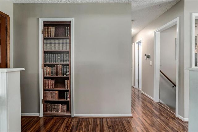 7021 NW Wheaton Avenue, Kansas City, MO 64152