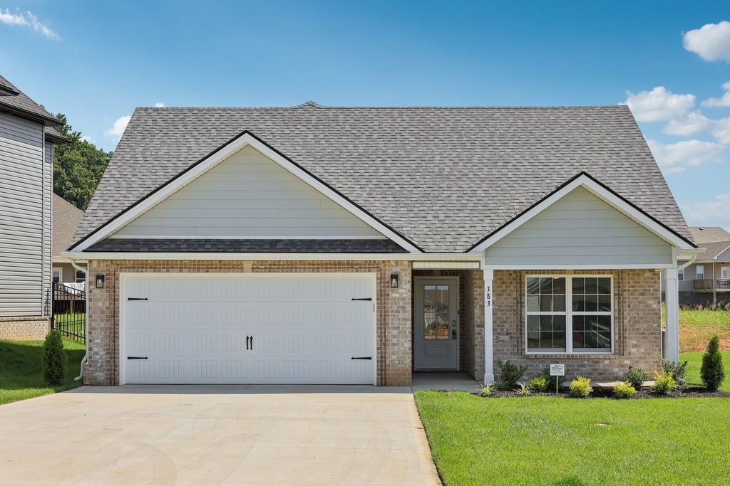 383 Kingland Ln, Clarksville, TN 37043