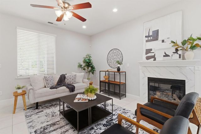 349 W Las Brisas Dr, Mountain House, CA 95391