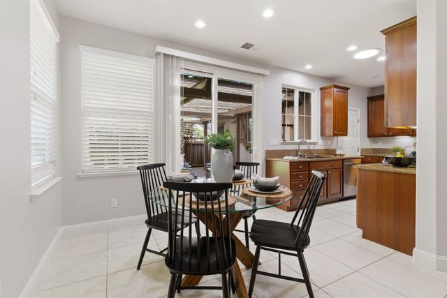 349 W Las Brisas Dr, Mountain House, CA 95391