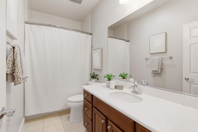 349 W Las Brisas Dr, Mountain House, CA 95391