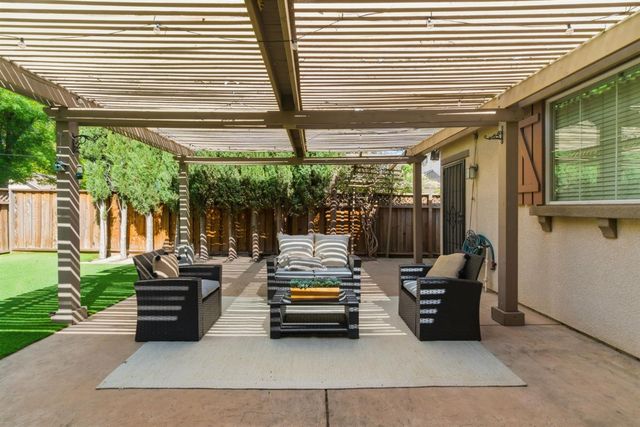 349 W Las Brisas Dr, Mountain House, CA 95391