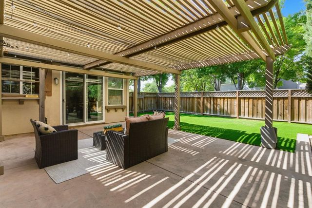 349 W Las Brisas Dr, Mountain House, CA 95391