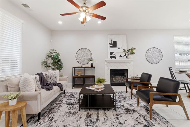 349 W Las Brisas Dr, Mountain House, CA 95391