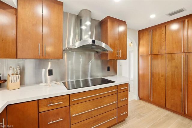 339 Landmark ST, Marco Island, FL 34145