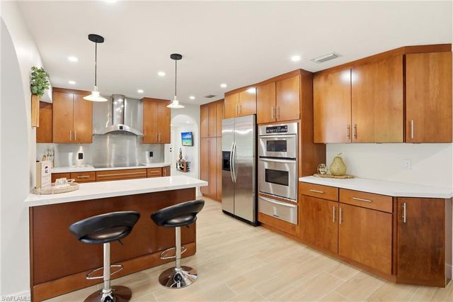 339 Landmark ST, Marco Island, FL 34145