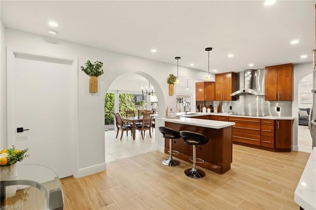 339 Landmark ST, Marco Island, FL 34145