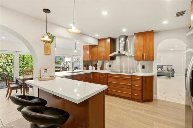 339 Landmark ST, Marco Island, FL 34145