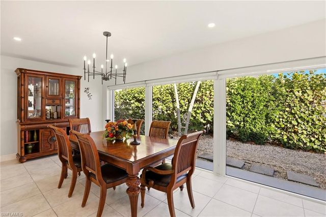 339 Landmark ST, Marco Island, FL 34145