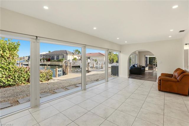 339 Landmark ST, Marco Island, FL 34145