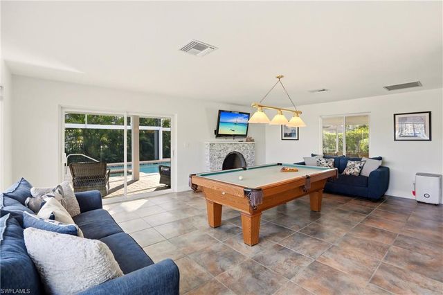 339 Landmark ST, Marco Island, FL 34145