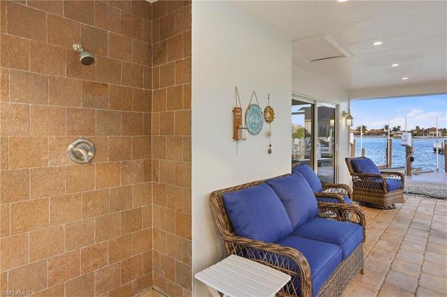 339 Landmark ST, Marco Island, FL 34145