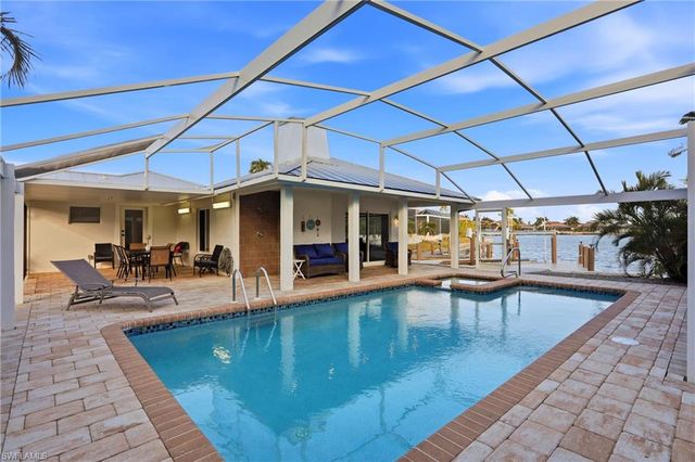 339 Landmark ST, Marco Island, FL 34145