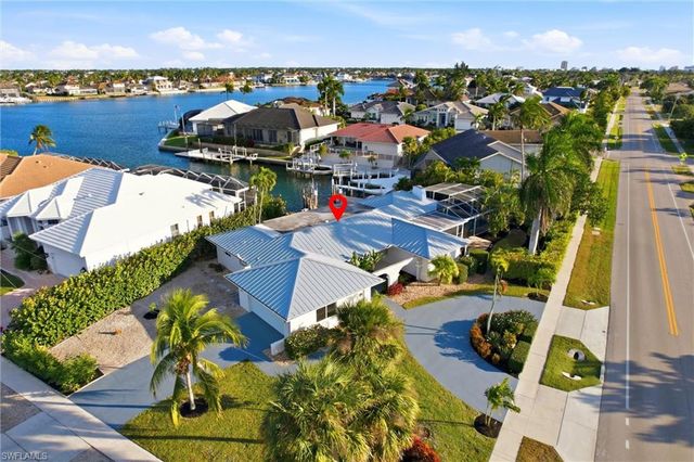 339 Landmark ST, Marco Island, FL 34145