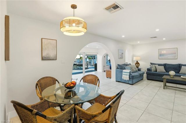 339 Landmark ST, Marco Island, FL 34145