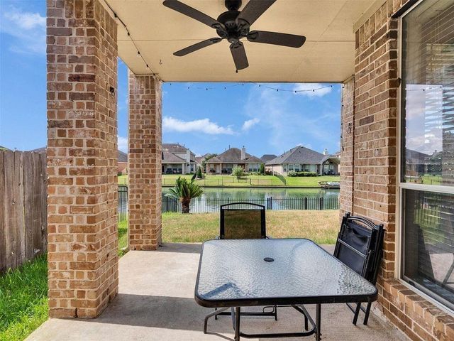 18103 Blues Point Drive, Cypress, TX 77429