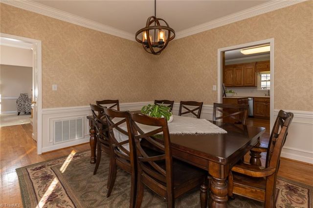 621 Doe Run Drive, Kernersville, NC 27284