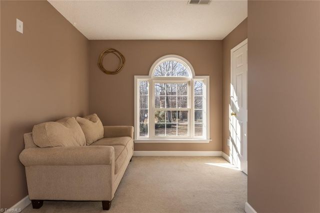 621 Doe Run Drive, Kernersville, NC 27284