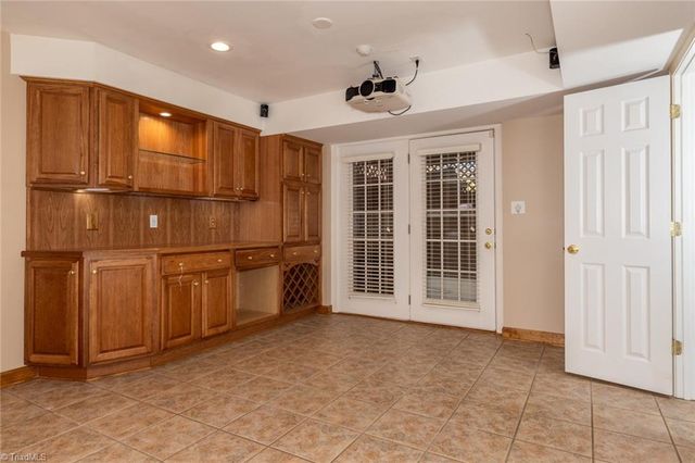 621 Doe Run Drive, Kernersville, NC 27284