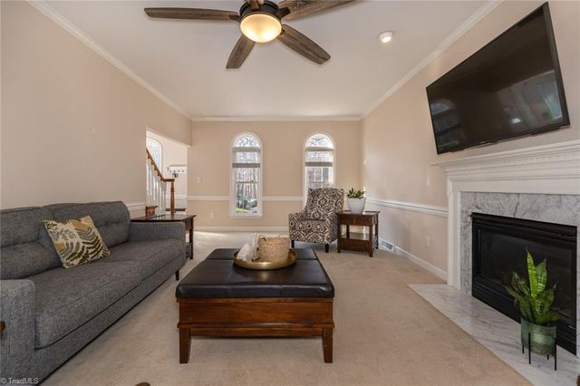 621 Doe Run Drive, Kernersville, NC 27284