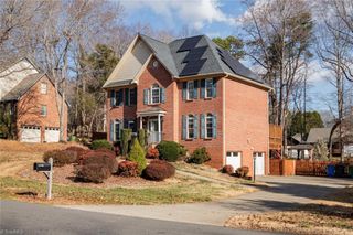 621 Doe Run Drive, Kernersville, NC 27284