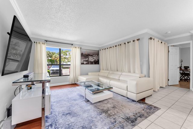 3729 NW 35th Street, Coconut Creek, FL 33066