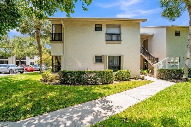 3729 NW 35th Street, Coconut Creek, FL 33066