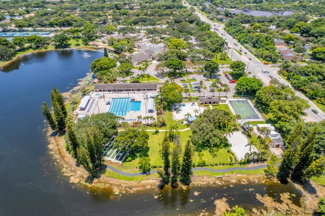 3729 NW 35th Street, Coconut Creek, FL 33066