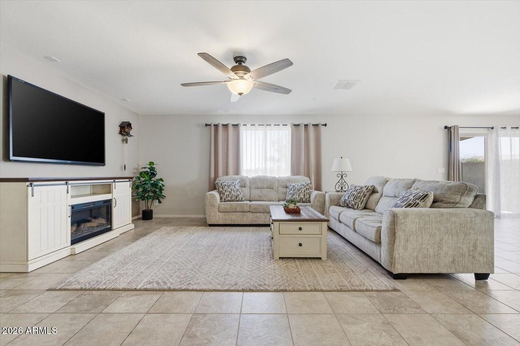 36859 N EL MORRO Trail, San Tan Valley, AZ 85140 — photo 4