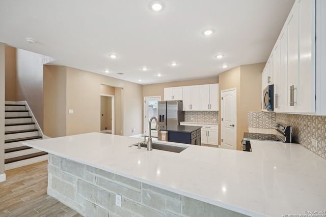 167 Hopi, San Antonio, TX 78211